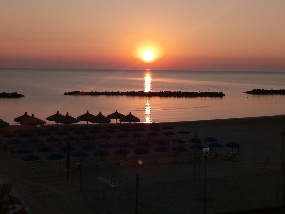 Appartamento Alba Rosa Francavilla al Mare Kültér fotó